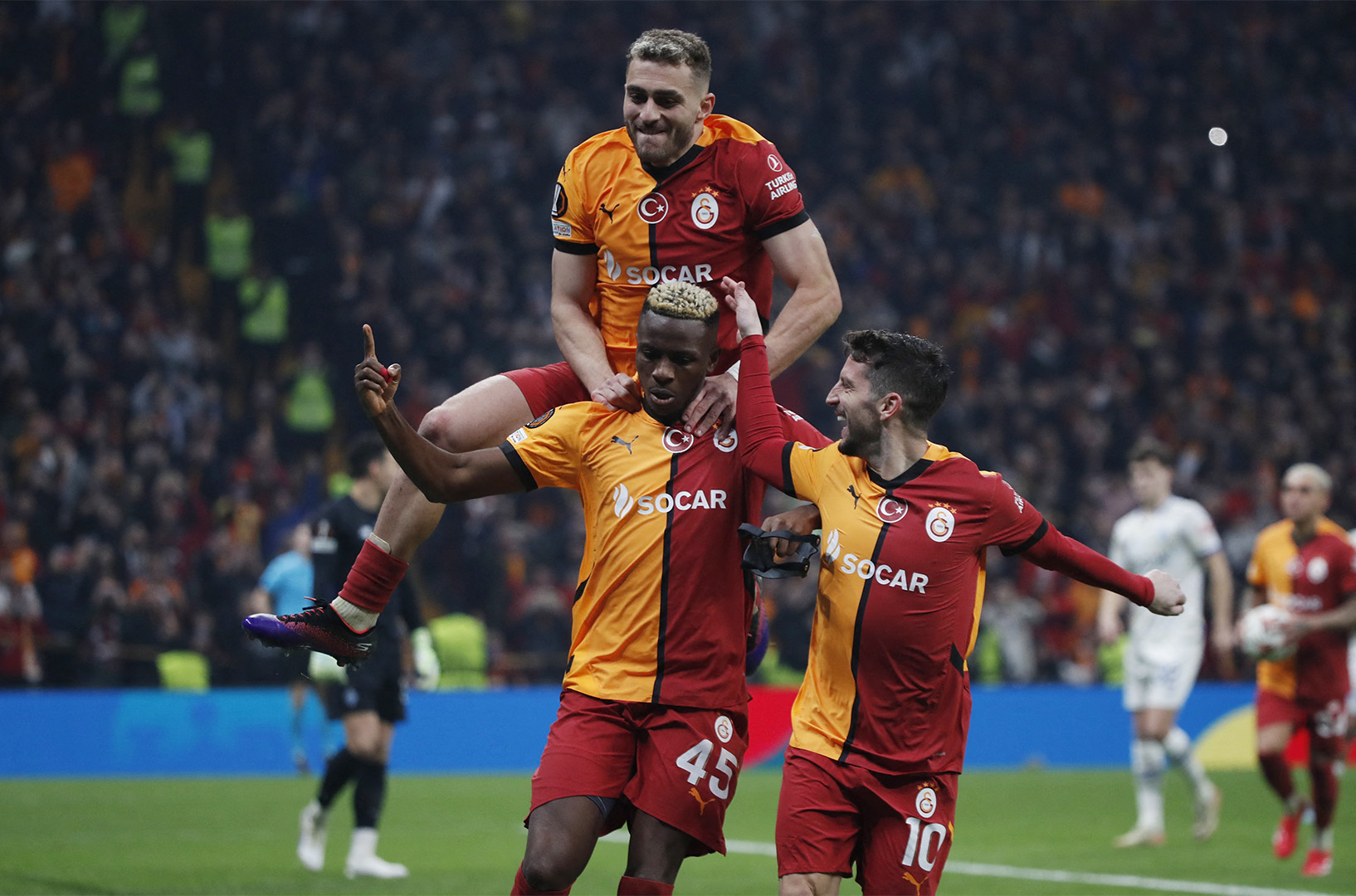 Süper Lig : Mertens et Osimhen buteurs pour leurs adieux à Galatasaray !